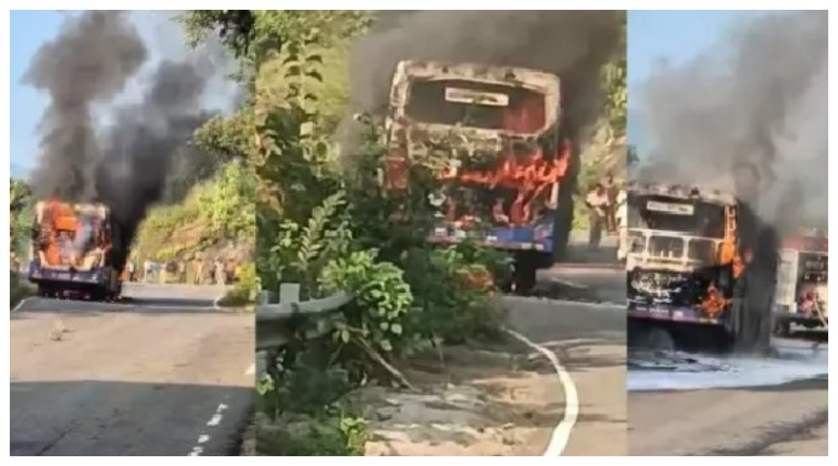 RTC Bus Accident in Roddavalasa: ఏపీలో మరో బస్సు ప్రమాదం వీడియో ఇదిగో, మన్యం జిల్లాలో మంటల్లో కాలి బూడిదైన ఆర్టీసీ బస్సు, డ్రైవర్ అప్రమత్తతతో తప్పిన పెను ప్రమాదం