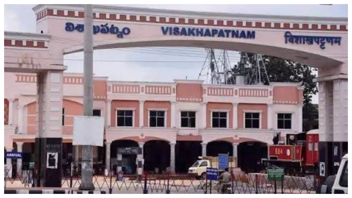 LinkedIn Jobs Report: ఉపాధి అవకాశాల్లో దూసుకుపోతున్న విశాఖపట్నం.. లింక్డ్‌ఇన్ జాబితాలో అగ్రస్థానం.. టాప్ టెన్ నాన్-మెట్రో నగరాలు ఇవే..