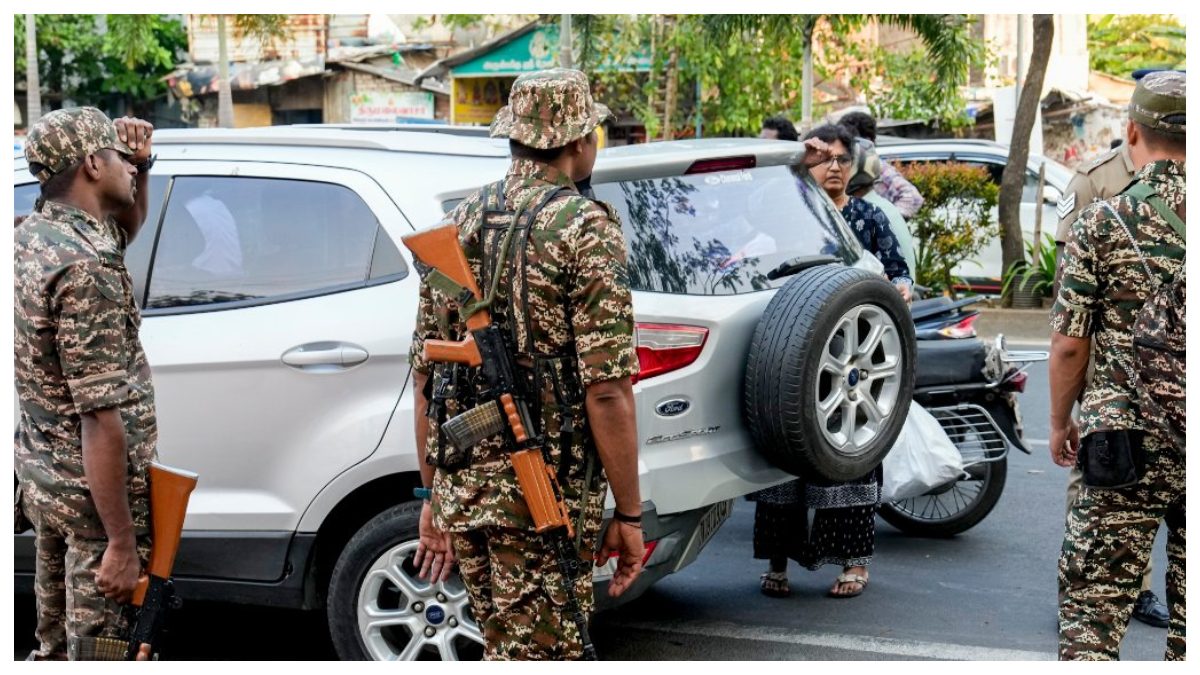 CRPF: గతేడాది 59 మంది సీఆర్పీఎఫ్ జ‌వాన్ల ఆత్మ‌హ‌త్య..  విధి నిర్వహణలో ఉన్న సమయంలోనే ఎక్కువ బలవన్మరణాలు..