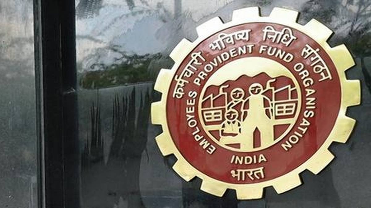 EPFO Update: రూ.15 వేల నుంచి రూ.25 వేలకు EPF వేజ్ సీలింగ్.. నెలకు రూ.125కు పెరిగిన కాంట్రిబ్యూషన్.. కానీ ఇన్సూరెన్స్ కవర్ మాత్రం రూ.7 లక్షలే..