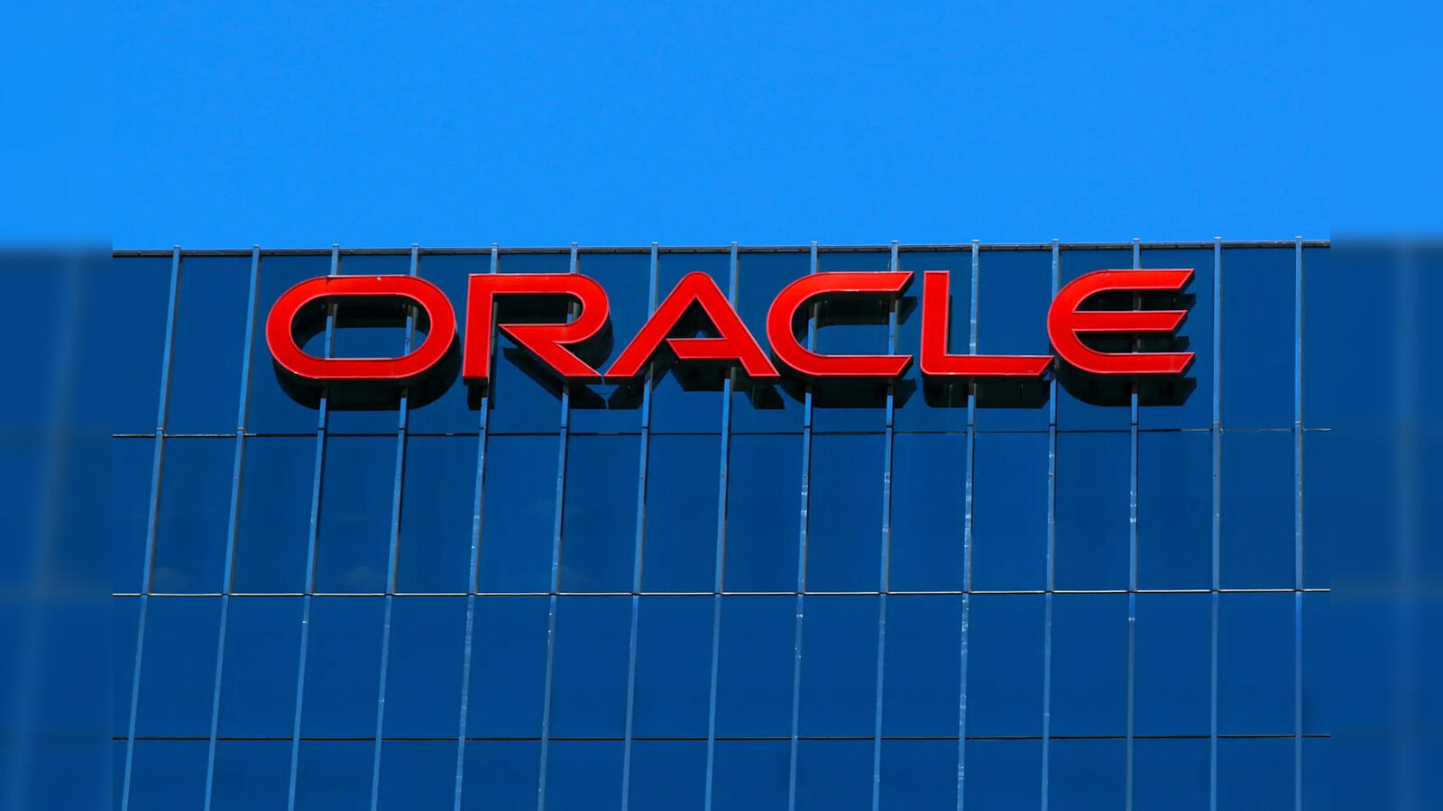 Oracle Layoffs: ఇవాళే మీ లాస్ట్ వర్కింగ్ డే అంటూ ఒరాకిల్ ఉద్యోగులకు షాక్.. ఉదయం 6 గంటలకే కంపెనీ నుంచి ఈమెయిల్..