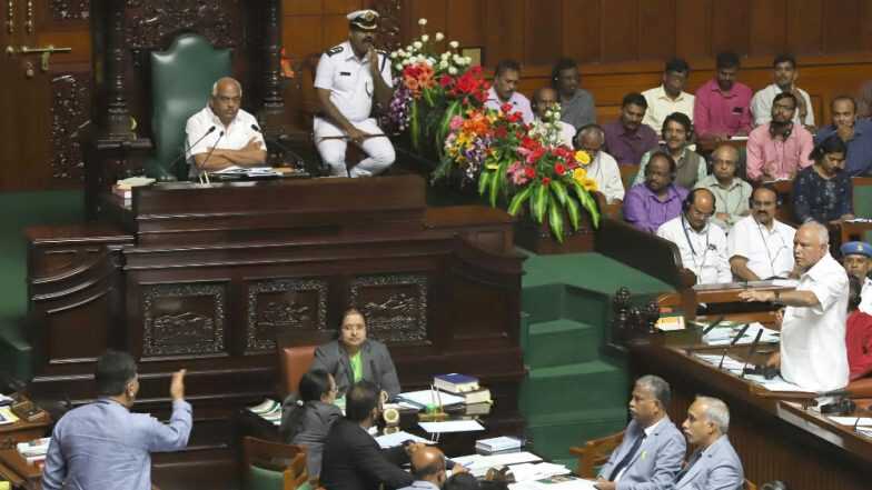 Kumaraswami Govt Collapse: అసలైన 'గేమ్ ఆఫ్ థ్రోన్స్'. సొంతవారితోనే నిరంతర యుద్ధం. రాజకీయ టెస్ట్ మ్యాచ్ లో కుమారస్వామి ప్రభుత్వ ఇన్నింగ్స్ ఎలా సాగింది? ఒక విశ్లేషణ. Kumaraswami Govt Collapse: అసలైన 'గేమ్ ఆఫ్ థ్రోన్స్'. సొంతవారితోనే నిరంతర యుద్ధం. రాజకీయ టెస్ట్ మ్యాచ్ లో కుమారస్వామి ప్రభుత్వ ఇన్నింగ్స్ ఎలా సాగింది? ఒక విశ్లేషణ.