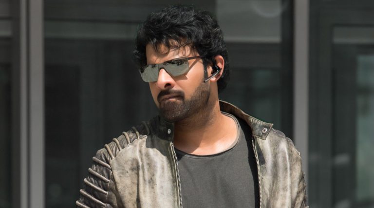 Prabhas in home Quarantine: హోం క్వారంటైన్‌‌లోకి ప్రభాస్, వ్యక్తిగత మేకప్ ఆర్టిస్ట్‌కు కరోనా, ఆగిపోయిన రాధేశ్యామ్‌ చిత్రం షూటింగ్