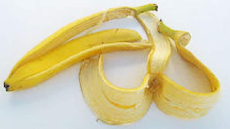 Health Benefits of Banana Peels: అరటి తొక్కే కదా అని తీసిపారేయకండి,దానిలోని ఆరోగ్యాలు తెలుసుకుంటే ఆశ్చర్యపోతారు, మలబద్దకాన్ని తొలగించడంలో అద్భుతంగా పనిచేస్తుంది Health Benefits of Banana Peels: అరటి తొక్కే కదా అని తీసిపారేయకండి,దానిలోని ఆరోగ్యాలు తెలుసుకుంటే ఆశ్చర్యపోతారు, మలబద్దకాన్ని తొలగించడంలో అద్భుతంగా పనిచేస్తుంది