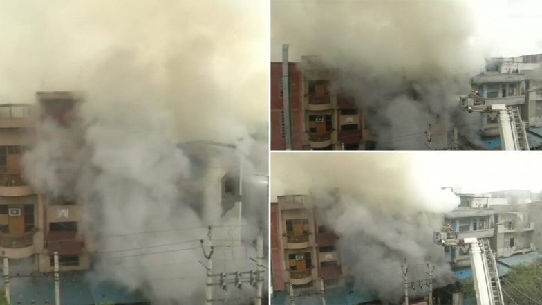 Delhi Fire At Narela industrial Area: ఢిల్లీని వెంటాడుతున్న అగ్ని ప్రమాదాలు, షూ ఫ్యాక్టరీలో మరో భారీ అగ్నిప్రమాదం, ఎగసిపడుతున్న మంటలు, అదుపులోకి తీసుకువచ్చేందుకు ప్రయత్నిస్తున్న అగ్నిమాపక సిబ్బంది Delhi Fire At Narela industrial Area: ఢిల్లీని వెంటాడుతున్న అగ్ని ప్రమాదాలు, షూ ఫ్యాక్టరీలో మరో భారీ అగ్నిప్రమాదం, ఎగసిపడుతున్న మంటలు, అదుపులోకి తీసుకువచ్చేందుకు ప్రయత్నిస్తున్న అగ్నిమాపక సిబ్బంది
