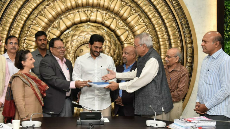 AP Capital Report: రాజధానిపై రిపోర్ట్ వచ్చేసింది, సీఎం వైయస్ జగన్కు నివేదిక ఇచ్చిన జీఎన్ రావు కమిటీ, డిసెంబర్ 27న ఏపీ కేబినెట్ భేటీ, ఆ తర్వాత ఏపీ రాజధానిపై స్పష్టత వచ్చే అవకాశం AP Capital Report: రాజధానిపై రిపోర్ట్ వచ్చేసింది, సీఎం వైయస్ జగన్కు నివేదిక ఇచ్చిన జీఎన్ రావు కమిటీ, డిసెంబర్ 27న ఏపీ కేబినెట్ భేటీ, ఆ తర్వాత ఏపీ రాజధానిపై స్పష్టత వచ్చే అవకాశం