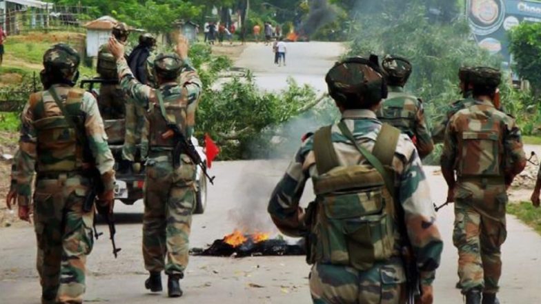 Anti-CAB Protests: పౌరసత్వ సవరణ బిల్లును వ్యతిరేకిస్తూ అట్టుడుకుతున్న అస్సాం మరియు ఈశాన్య రాష్ట్రాలు, రైల్వే స్టేషన్లకు నిప్పు, సైన్యాన్ని మోహరించిన కేంద్రం, ఆందోళన చెందవద్దని ప్రధాని మోదీ హామి Anti-CAB Protests: పౌరసత్వ సవరణ బిల్లును వ్యతిరేకిస్తూ అట్టుడుకుతున్న అస్సాం మరియు ఈశాన్య రాష్ట్రాలు, రైల్వే స్టేషన్లకు నిప్పు, సైన్యాన్ని మోహరించిన కేంద్రం, ఆందోళన చెందవద్దని ప్రధాని మోదీ హామి