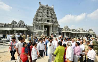 Yadadri Temple: యాదాద్రి చరిత్రలో నిలిచిపోయేలా ఉండాలి! లక్ష్మీనరసింహ స్వామిని దర్శించుకున్న సీఎం కేసీఆర్, యాదాద్రి పునర్మిణాల పనులపై సీఎం సంతృప్తి, నిదానంగా పకడ్బందీగా నిర్మాణాలు సాగాలని సూచన