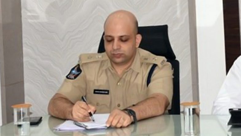 AP Disha Police Station: ఏపీలో ప్రత్యేక దిశ పోలీస్ స్టేషన్, జిల్లాకు ఒక దిశ ప్రత్యేక కోర్టు, ఈనెల 7 నుంచి దిశ యాప్ అందుబాటులోకి, నిందితులకు 21 రోజుల్లోనే కఠిన శిక్ష పడేలా చట్టం, రాష్ట్రపతి ఆమోదం కోసం వెయిటింగ్