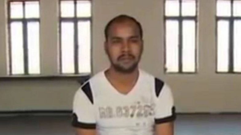 Nirbhaya Convicts Hanging: నిర్భయ దోషి ముఖేశ్ సింగ్ క్షమాభిక్షను తిరస్కరించిన రాష్ట్రపతి రామ్ నాథ్ కోవింద్, ఉరితీత అమలు ఎప్పుడనే దానిపై వీడని సందిగ్ధత Nirbhaya Convicts Hanging: నిర్భయ దోషి ముఖేశ్ సింగ్ క్షమాభిక్షను తిరస్కరించిన రాష్ట్రపతి రామ్ నాథ్ కోవింద్, ఉరితీత అమలు ఎప్పుడనే దానిపై వీడని సందిగ్ధత