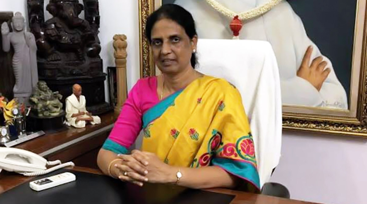 Sabitha Indra Reddy on Konda Surekha Comments: కొండా సురేఖ వ్యాఖ్యలపై స్పందించిన సబితా ఇంద్రారెడ్డి, కేటీఆర్ అమ్మ, భార్య, బిడ్డ, చెల్లి బాధపడరా? అంటూ సూటి ప్రశ్న