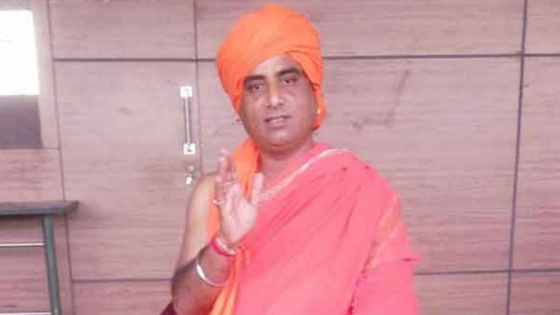 Ranjit Bachchan: లక్నోలో కాల్పుల కలకలం, విశ్వహిందూ మహాసభ నేత రంజిత్ హత్య, విచక్షణారహితంగా కాల్పులు జరిపిన దుండుగులు, రంగంలోకి దిగిన ఆరు క్రైం బ్రాంచ్ బృందాలు Ranjit Bachchan: లక్నోలో కాల్పుల కలకలం, విశ్వహిందూ మహాసభ నేత రంజిత్ హత్య, విచక్షణారహితంగా కాల్పులు జరిపిన దుండుగులు, రంగంలోకి దిగిన ఆరు క్రైం బ్రాంచ్ బృందాలు