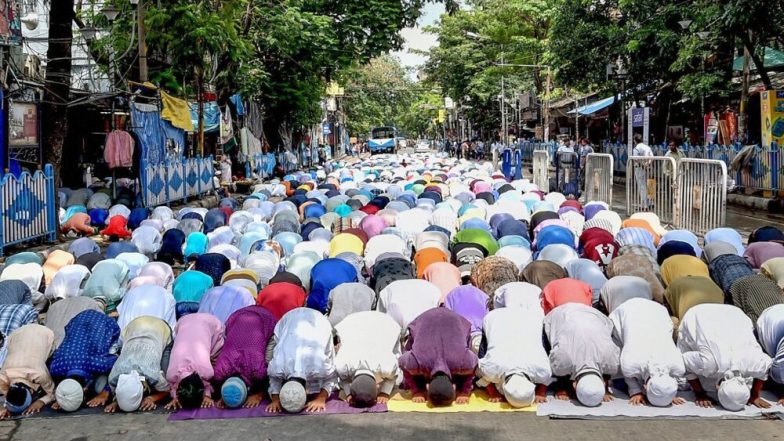Ayodhya: మసీదు నిర్మాణం కోసం ముస్లిం వక్ఫ్ బోర్డుకు 5 ఎకరాల స్థలం కేటాయించిన ఉత్తరప్రదేశ్ ప్రభుత్వం, ఆ స్థలం పట్ల అభ్యంతరం వ్యక్తం చేస్తున్న ముస్లిం సంఘాలు Ayodhya: మసీదు నిర్మాణం కోసం ముస్లిం వక్ఫ్ బోర్డుకు 5 ఎకరాల స్థలం కేటాయించిన ఉత్తరప్రదేశ్ ప్రభుత్వం, ఆ స్థలం పట్ల అభ్యంతరం వ్యక్తం చేస్తున్న ముస్లిం సంఘాలు
