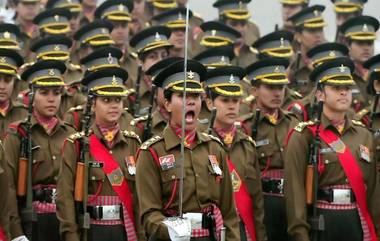 Women In Armed Forces: సుప్రీంకోర్టు చారిత్రాత్మక తీర్పు, ఆర్మీలో మహిళలకు శాశ్వత కమిషన్ హోదా ఇవ్వాల్సిందే, మహిళా అధికారులందరికీ మూడు నెలల్లోగా హోదా మంజూరు చేయాలని కేంద్రానికి ఆదేశాలు