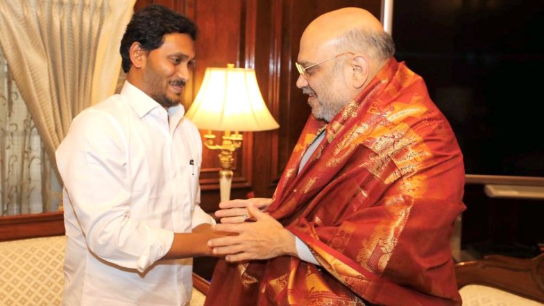 CM YS Jagan Delhi Tour: హోం మంత్రితో ఏపీ సీఎం చర్చించిన విషయాలు ఇవే, అమిత్ షాతో ముగిసిన వైయస్ జగన్ భేటీ, పోలవరంతో పాటు రాష్ట్ర ప్రయోజనాలపై ప్రధానంగా చర్చలు CM YS Jagan Delhi Tour: హోం మంత్రితో ఏపీ సీఎం చర్చించిన విషయాలు ఇవే, అమిత్ షాతో ముగిసిన వైయస్ జగన్ భేటీ, పోలవరంతో పాటు రాష్ట్ర ప్రయోజనాలపై ప్రధానంగా చర్చలు
