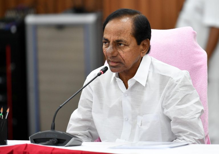 CM KCR Press Meet: ఉద్యమంలో అమరులైన రైతులకు రూ. 3 లక్షలు సాయం ప్రకటించిన సీఎం కేసీఆర్, కేంద్రం ఒక్కో కుటుంబానికి రూ.25 లక్షలు నష్టపరిహారం అందించాలని డిమాండ్