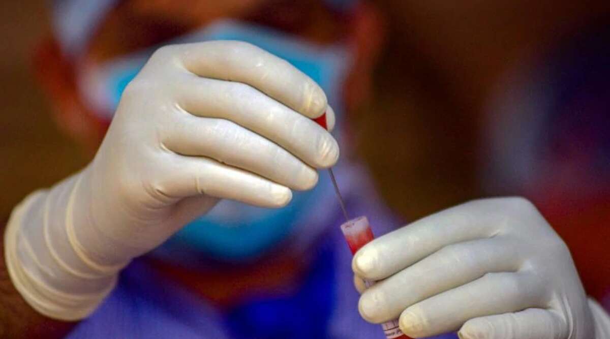 Plasma Therapy at Gandhi Hospital: గాంధీలో నేటి నుంచి ప్లాస్మా చికిత్స, ప్లాస్మా ఇచ్చేందుకు సిద్ధంగా ఉన్న 15 మంది కరోనా రికవరీ పెషెంట్లు, ఐసీఎమ్మార్‌ మార్గదర్శకాలనుగుణంగా చికిత్స
