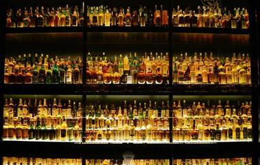 Liquor Sale in Maharashtra: మద్యం హోం డెలివరీ, లాక్‌డౌన్‌ నేపథ్యంలో కీలక నిర్ణయం తీసుకున్న మహారాష్ట్ర ప్రభుత్వం, నిర్ణీత ప్రాంతం వరకే హోం డెలివరీకి అనుమతి