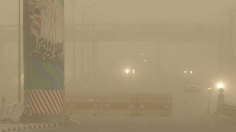Dust Storm in Delhi: దిల్లీని ముంచెత్తిన దుమ్ము తుఫాన్, దేశ రాజధాని వాతావరణంలో ఆకస్మిక మార్పు, తెలంగాణలో ఉత్తరాఖండ్ లాంటి వాతావరణం, దేశంలోని వివిధ ప్రాంతాల్లోనూ అనూహ్య మార్పులు