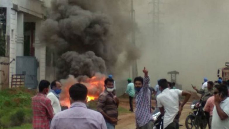 Vizag Vijayasri Pharma Explosion: వైజాగ్లో మరో పేలుడు, విజయశ్రీ ఫార్మా కంపెనీలో ఒక్కసారిగా ఎగసిన మంటలు, తప్పిన పెనుప్రమాదం