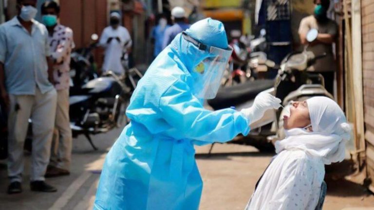 AP Covid Report: ఏపీలో తాజాగా 1,941 మందికి కరోనా నిర్ధారణ, ఒక్క గుంటూరు జిల్లాలోనే 424 కొత్త కేసులు, రాష్ట్రవ్యాప్తంగా 11,809 యాక్టివ్ కేసులు