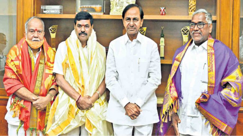 MLC Posts in TS: తెలంగాణలో కొత్తగా ముగ్గురికి ఎమ్మెల్సీ పదవులు, గోరటి వెంకన్న, బస్వరాజు సారయ్య, బొగ్గారపు దయానంద్ పేర్లను ఖరారు చేసిన మంత్రివర్గం MLC Posts in TS: తెలంగాణలో కొత్తగా ముగ్గురికి ఎమ్మెల్సీ పదవులు, గోరటి వెంకన్న, బస్వరాజు సారయ్య, బొగ్గారపు దయానంద్ పేర్లను ఖరారు చేసిన మంత్రివర్గం