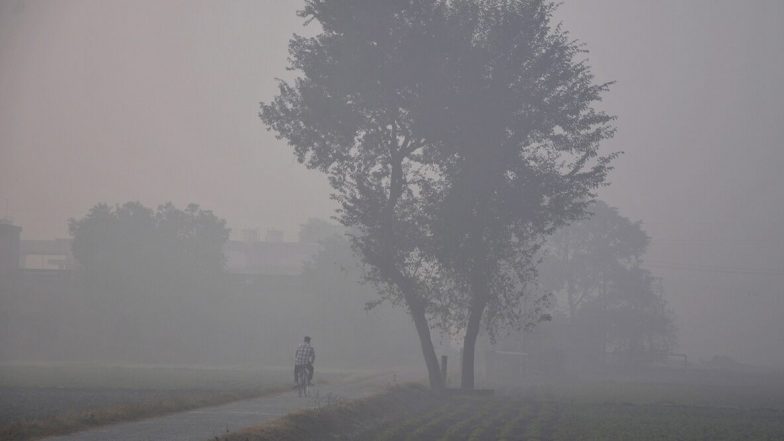 TS Weather Forecast: తెలంగాణలో తిరిగొచ్చిన శీతాకాలం, సాధారణం కంటే పడిపోయిన ఉష్ణోగ్రతలు, రాష్ట్రంలో మళ్ళీ పెరిగిన చలి తీవ్రత, కారణాన్ని వివరించిన వాతావరణ శాఖ TS Weather Forecast: తెలంగాణలో తిరిగొచ్చిన శీతాకాలం, సాధారణం కంటే పడిపోయిన ఉష్ణోగ్రతలు, రాష్ట్రంలో మళ్ళీ పెరిగిన చలి తీవ్రత, కారణాన్ని వివరించిన వాతావరణ శాఖ