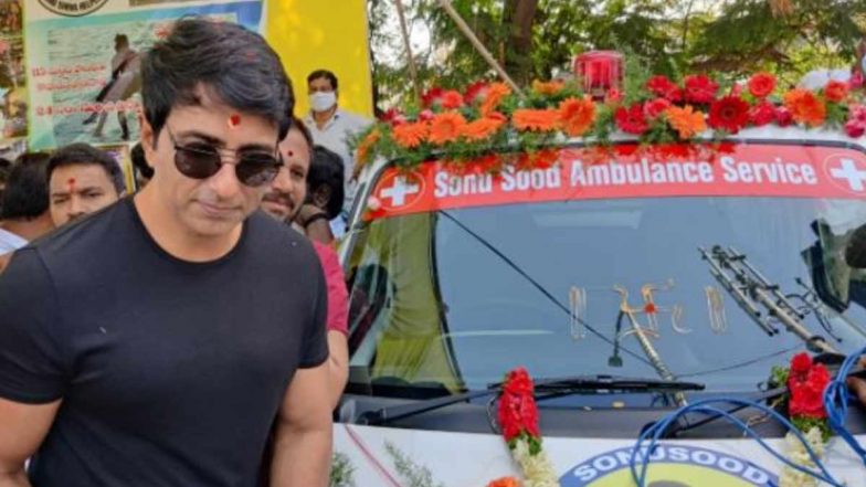 Sonu Sood Ambulance Service: ట్యాంక్బండ్ శివను కలిసిన సోనూ సూద్, సోనూసూద్ అంబులెన్స్ సర్వీస్ ని ప్రారంభించిన రియల్ హీరో, తాను ఉన్నానంటూ భరోసా Sonu Sood Ambulance Service: ట్యాంక్బండ్ శివను కలిసిన సోనూ సూద్, సోనూసూద్ అంబులెన్స్ సర్వీస్ ని ప్రారంభించిన రియల్ హీరో, తాను ఉన్నానంటూ భరోసా