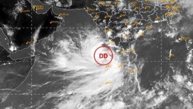 Cyclone Tauktae: విరుచుకుపడుతున్న తౌక్టే తుఫాన్, కేరళలో కుప్పకూలిన భవనం, అయిదు రాష్ట్రాలకు హెచ్చరికలు జారీ చేసిన ఐఎండీ, పోర్బందర్ - నలియాల మధ్య తీరం దాటే అవకాశం