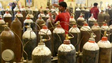 Oxygen Shortage in Kurnool: కర్నూలులో దారుణం, ఆక్సిజన్‌ అందక అయిదుగురు కరోనా పేషెంట్లు మృతి, అనుమతి లేకుండా ప్రైవేట్ ఆస్పత్రిలో కోవిడ్ చికిత్స చేస్తున్నట్లు నిర్ధారణ, సంఘటనపై ఆగ్రహం వ్యక్తం చేసిన ఏపీ ప్రభుత్వం