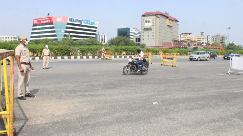 Curfew Extension in AP: ఆంధ్రప్రదేశ్లో కర్ఫ్యూ పొడగింపు, సాయంత్రం 6 వరకు సడలింపులను పొడగించిన రాష్ట్ర ప్రభుత్వం, జూన్ 21 నుంచి అమలులోకి కొత్త నిబంధనలు Curfew Extension in AP: ఆంధ్రప్రదేశ్లో కర్ఫ్యూ పొడగింపు, సాయంత్రం 6 వరకు సడలింపులను పొడగించిన రాష్ట్ర ప్రభుత్వం, జూన్ 21 నుంచి అమలులోకి కొత్త నిబంధనలు