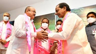 E Peddi Reddy Joins TRS: నన్ను చంపినా సరే అబద్దాలు చెప్పి మోసం చేయను, కేసీఆర్‌ చెప్పాడంటే జరిగి తీరాల్సిందే, దళిత బంధు పథకాన్ని ఎవరూ అడ్డుకోలేరని తెలిపిన సీఎం కేసీఆర్, టీఆర్ఎస్‌లో చేరిన మాజీమంత్రి పెద్దిరెడ్డి