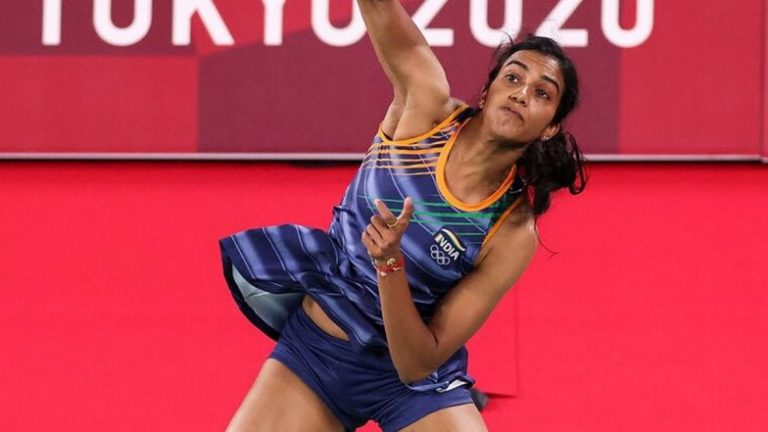 PV Sindhu Wins Swiss Open 2022: ఈ ఏడాది రెండో అంతర్జాతీయ టైటిల్‌ను తన ఖాతాలో వేసుకున్న పీవీ సింధు, స్విస్‌ ఓపెన్‌ వరల్డ్‌ టూర్‌ సూపర్‌–300 ఛాంపియన్‌గా అవతరించిన తెలుగుతేజం