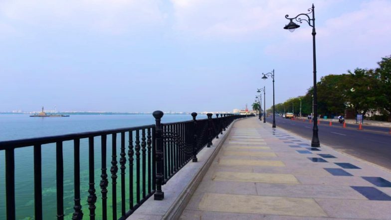 Tank Bund: ఇకపై వీకెండ్స్లలో ట్యాంక్బండ్ రోడ్డు మీదుగా వాహనాల రాకపోకల నిలిపివేత, సందర్శకుల సౌలభ్యం కోసం ఆదివారాల్లో ట్రాఫిక్ మళ్లింపులు ఉంటాయన్న నగర పోలీసులు Tank Bund: ఇకపై వీకెండ్స్లలో ట్యాంక్బండ్ రోడ్డు మీదుగా వాహనాల రాకపోకల నిలిపివేత, సందర్శకుల సౌలభ్యం కోసం ఆదివారాల్లో ట్రాఫిక్ మళ్లింపులు ఉంటాయన్న నగర పోలీసులు