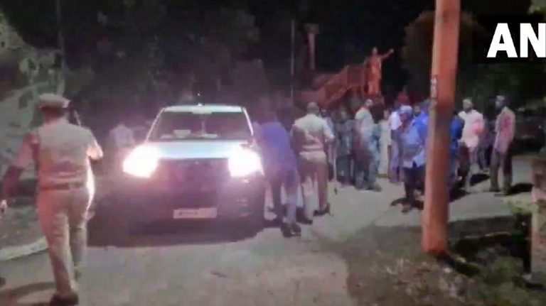 Andhra Pradesh: గుంటూరులో టీడీపీ-వైసీపీ కార్యకర్తల మధ్య ఘర్షణ, వినాయక నిమజ్జనం జరుగుతుండగా రెండు గ్రూపుల మధ్య ఫైట్, కేసు నమోదు చేసి దర్యాప్తు చేస్తున్న పోలీసులు
