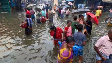 Tamil Nadu Rains: దూసుకొస్తున్న మరో సైక్లోన్ ముప్పు, తమిళనాడు వ్యాప్తంగా రెడ్ అలర్ట్, ఏపీని ముంచెత్తనున్న భారీ వర్షాలు, చెన్నైలో రెండు రోజుల పాటు కుండపోత వర్షాలు