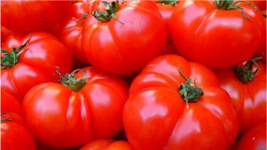 Tomato Price Hike: చుక్కలు చూపిస్తున్న టమోటా ధరలు, కిలో రూ. 100కు పైమాటే.. వరదలతో పలు రాష్ట్రాల్లో దెబ్బతిన్న పంటలు