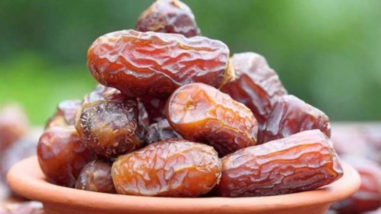Dates Benefits: ఖర్జూరాన్ని పాలల్లో నానబెట్టి ఇలా తీసుకుంటే, తొలి రాత్రి పెళ్లికొడుకు రేసుగుర్రంలో రెచ్చిపోవడం ఖాయం... Dates Benefits: ఖర్జూరాన్ని పాలల్లో నానబెట్టి ఇలా తీసుకుంటే, తొలి రాత్రి పెళ్లికొడుకు రేసుగుర్రంలో రెచ్చిపోవడం ఖాయం...