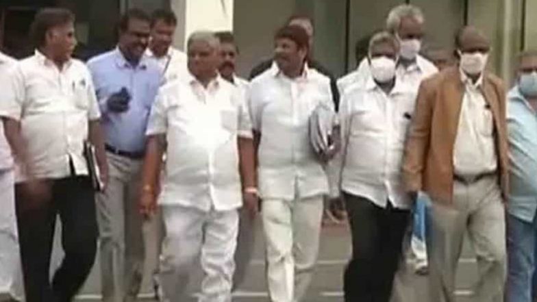 Andhra Pradesh: ఉద్యమ బాట పట్టిన ఏపీ ఉద్యోగులు, పీఆర్సీ అమలు సహా 71 డిమాండ్లు పరిష్కరించే వరకు ఉద్యమిస్తామని వెల్లడి, నిరసనలకు దూరంగా ఉంటామని తెలిపిన ఏపీ గెజిటెడ్‌ ఆఫీసర్స్‌ ఫోరం, ఏపీ ట్రెజరీ సర్వీసెస్ అసోసియేషన్