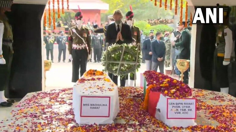CDS Bipin Rawat Last Rites: సీడీఎస్ బిపిన్ రావత్‌కు నివాళి అర్పించిన విదేశీ అంబాసిడ‌ర్లు, సైన్యాధిప‌తులు