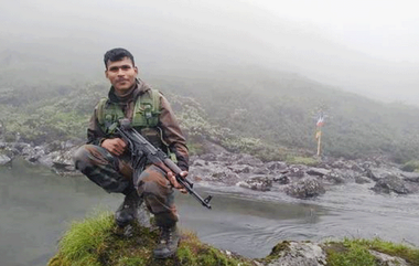 Telugu Jawan Dies in Helicopter Crash: సీడీఎస్ జనరల్ బిపిస్ రావత్ ప్రయాణిస్తున్న హెలికాప్టర్ ప్రమాద మృతుల్లో ఆంధ్రప్రదేశ్ జవాన్, ఉదయం భార్యకు ఫోన్ అంతలోనే దుర్ఘటన, సంతాపం తెలిపి సీఎం జగన్