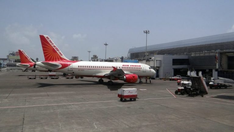 Tata Group Takes Over Air India: టాటాకు వశమైన ఎయిరిండియా, అప్పగింతలను పూర్తి చేసిన కేంద్రం, ఇకపై ఎయిరిండియా కార్యకలాపాలు పూర్తిగా టాటా గ్రూప్ ఆధ్వర్యంలోనే..