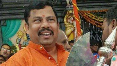 BJP MLA Raja Singh: యోగి ఆదిత్యనాథ్‌కు ఓటు వేయకుంటే బుల్డోజర్లతో తొక్కిస్తాం, బీజేపీ ఎమ్మెల్యే రాజాసింగ్ వివాదాస్పద వ్యాఖ్యలు, నోటీసులు జారీ చేసిన ఈసీ