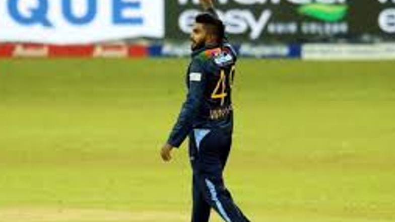 IPL 2022 Auction: జాక్ పాట్ కొట్టేసిన శ్రీలంక క్రికెట‌ర్ వ‌నిందు హ‌స‌రంగ, రూ. 10.75 కోట్ల‌కు సొంతం చేసుకున్న రాయ‌ల్ ఛాలెంజ‌ర్స్ బెంగుళూరు