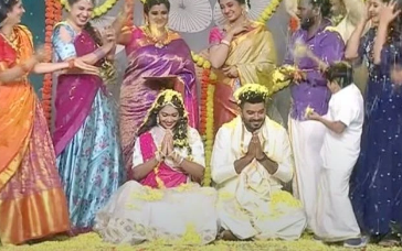 Sudigali Sudheer Marriage: నిజంగానే ఓ ఇంటి వాడవుతున్న జబర్దస్త్ సుడిగాలి సుధీర్, తేజస్వినీ నాయుడు అనే యువతితో ఎంగేజ్మెంట్, యాంకర్ రష్మీతో పూర్తిగా బ్రేకప్ Sudigali Sudheer Marriage: నిజంగానే ఓ ఇంటి వాడవుతున్న జబర్దస్త్ సుడిగాలి సుధీర్, తేజస్వినీ నాయుడు అనే యువతితో ఎంగేజ్మెంట్, యాంకర్ రష్మీతో పూర్తిగా బ్రేకప్