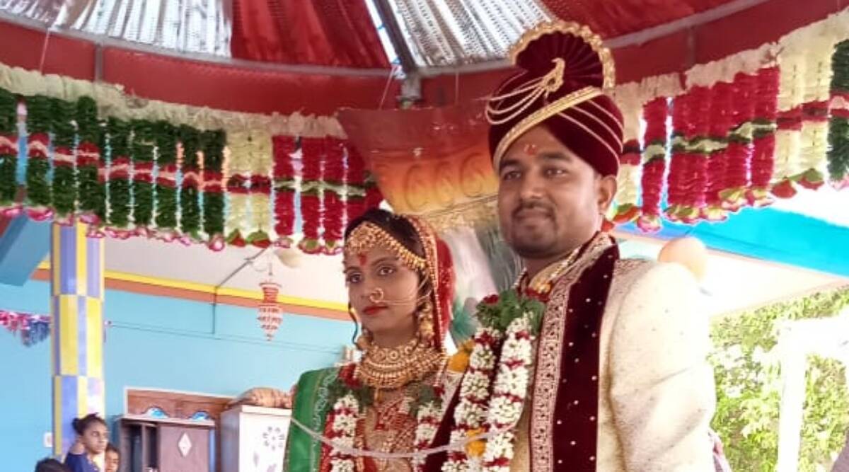 Wedding Gift Blast: పెళ్లిలో పేలిన గిఫ్ట్, పెళ్లి కొడుకు సహా అతని మేనల్లుడికి తీవ్రగాయాలు, కొత్త పెళ్లికొడుకకు చేయి తీసేసిన డాక్టర్లు, పెళ్లికూతురు అక్క ప్రియుడి మీదనే అనుమానం