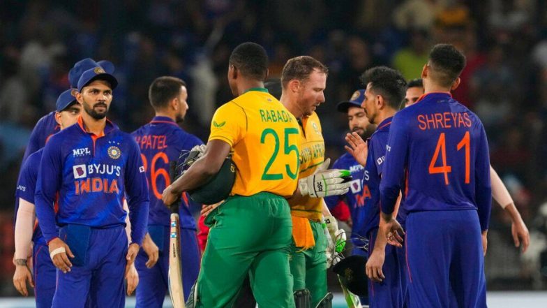 IND vs SA 2nd T20: తీరు మారని టీమిండియా, రెండో టీ-20లోనూ ఓటమి, ఆల్ రౌండ్ ఫర్మామెన్స్తో అదరగొట్టిన డేవిడ్ మిల్లర్, 2-0 తో ఆధిక్యంతో సఫారీలు IND vs SA 2nd T20: తీరు మారని టీమిండియా, రెండో టీ-20లోనూ ఓటమి, ఆల్ రౌండ్ ఫర్మామెన్స్తో అదరగొట్టిన డేవిడ్ మిల్లర్, 2-0 తో ఆధిక్యంతో సఫారీలు