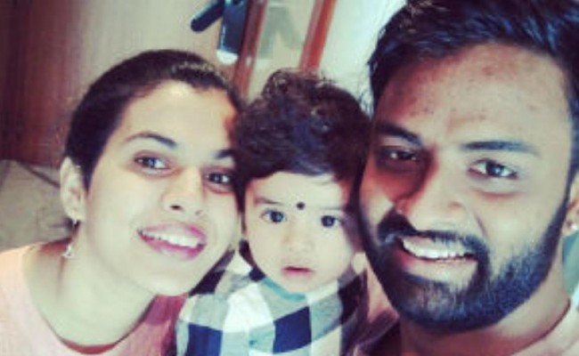 Hemachandra Divorce Rumors: మీకేం పనిలేదా.. విడాకులపై క్లారిటీ ఇచ్చిన సింగర్ హేమచంద్ర దంపతులు, అలాంటి వార్తలు పిచ్చిగా నమ్మి సమయం వృథా చేసుకోవద్దన ఘాటుగా ట్వీట్