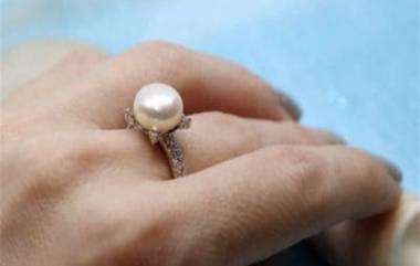 Importance Of Pearl: ముత్యం ఎవరు ధరించాలి, ముత్యం ధరించే ముందు పాటించాల్సిన జాగ్రత్తలు ఇవే, లేక పోతే జీవితంలో చాలా నష్టపోతారు...