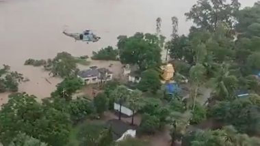 Andhra Pradesh Floods: ఏపీలో గోదావరి వరదలు, రంగంలోకి దిగిన రెండు నేవీ హెలికాఫ్టర్లు, వరద బాధితులకు పైనుంచి ఆహార సామాగ్రిని జారవిడిచిన UH3H హెలికాప్టర్లు